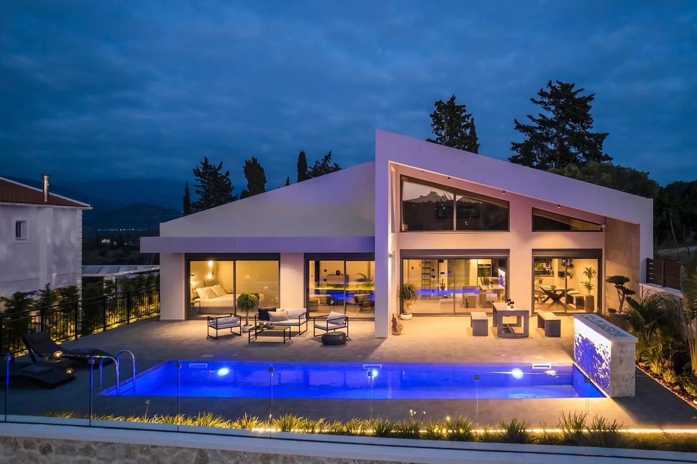 Dynamic Content Image